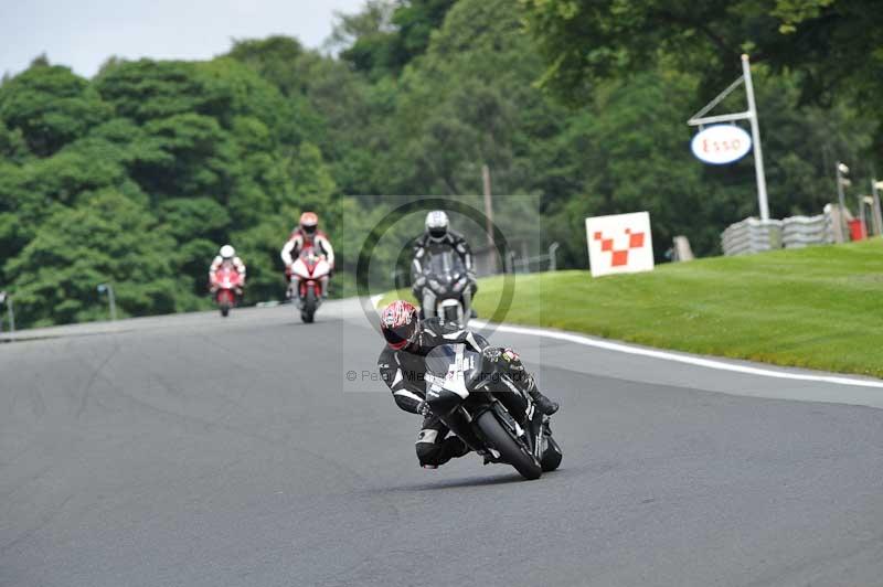 Motorcycle action photographs;Trackday digital images;event digital images;eventdigitalimages;no limits trackday;oulton park;oulton park circuit cheshire;oulton park photographs;peter wileman photography;trackday;trackday photos