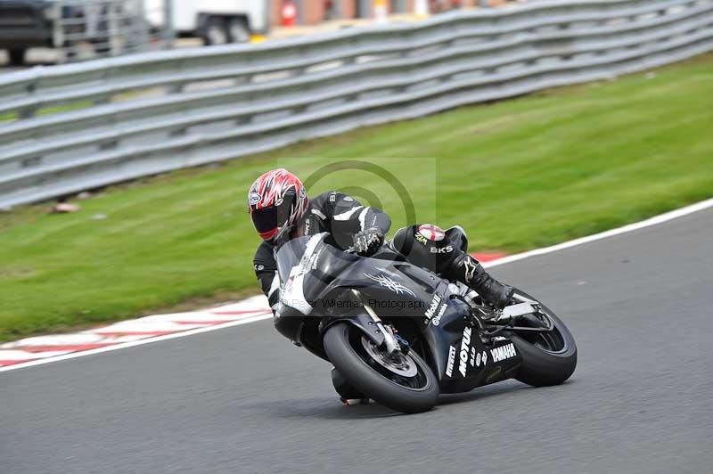 Motorcycle action photographs;Trackday digital images;event digital images;eventdigitalimages;no limits trackday;oulton park;oulton park circuit cheshire;oulton park photographs;peter wileman photography;trackday;trackday photos