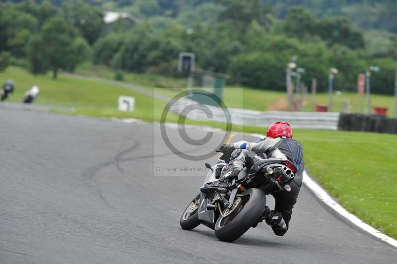 Motorcycle action photographs;Trackday digital images;event digital images;eventdigitalimages;no limits trackday;oulton park;oulton park circuit cheshire;oulton park photographs;peter wileman photography;trackday;trackday photos