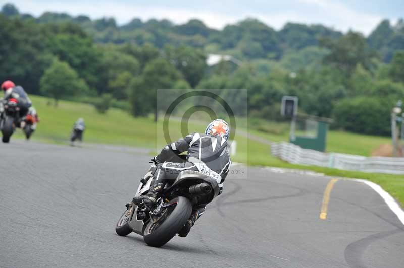 Motorcycle action photographs;Trackday digital images;event digital images;eventdigitalimages;no limits trackday;oulton park;oulton park circuit cheshire;oulton park photographs;peter wileman photography;trackday;trackday photos