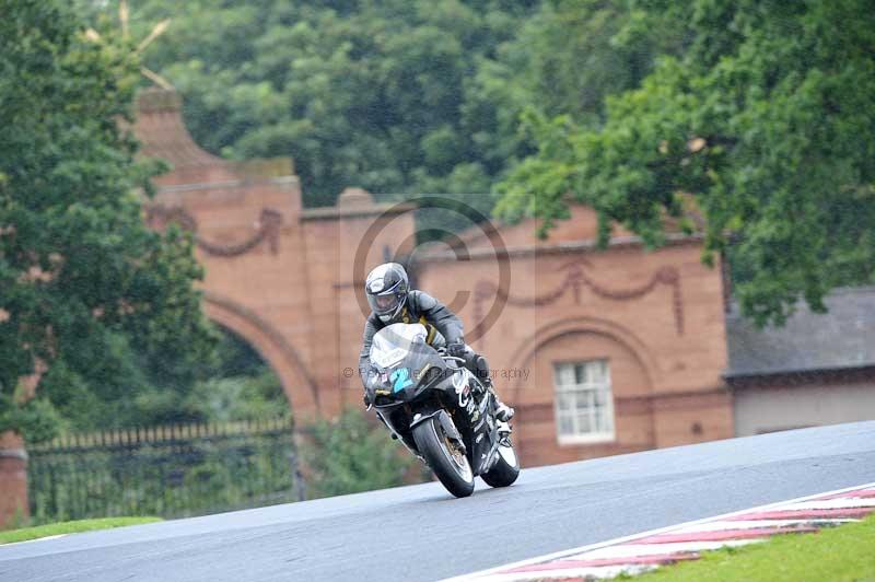 Motorcycle action photographs;Trackday digital images;event digital images;eventdigitalimages;no limits trackday;oulton park;oulton park circuit cheshire;oulton park photographs;peter wileman photography;trackday;trackday photos