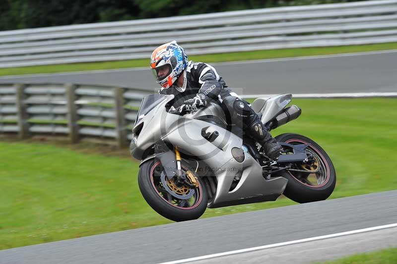 Motorcycle action photographs;Trackday digital images;event digital images;eventdigitalimages;no limits trackday;oulton park;oulton park circuit cheshire;oulton park photographs;peter wileman photography;trackday;trackday photos