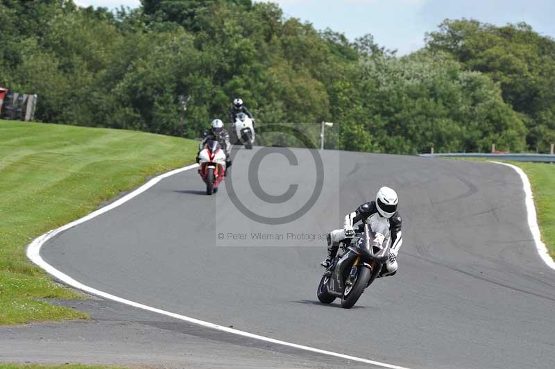 Motorcycle action photographs;Trackday digital images;event digital images;eventdigitalimages;no limits trackday;oulton park;oulton park circuit cheshire;oulton park photographs;peter wileman photography;trackday;trackday photos