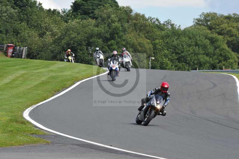 Motorcycle action photographs;Trackday digital images;event digital images;eventdigitalimages;no limits trackday;oulton park;oulton park circuit cheshire;oulton park photographs;peter wileman photography;trackday;trackday photos