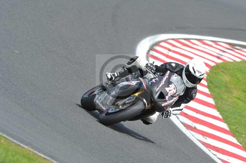 Motorcycle action photographs;Trackday digital images;event digital images;eventdigitalimages;no limits trackday;oulton park;oulton park circuit cheshire;oulton park photographs;peter wileman photography;trackday;trackday photos