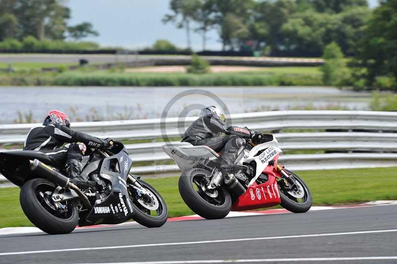 Motorcycle action photographs;Trackday digital images;event digital images;eventdigitalimages;no limits trackday;oulton park;oulton park circuit cheshire;oulton park photographs;peter wileman photography;trackday;trackday photos