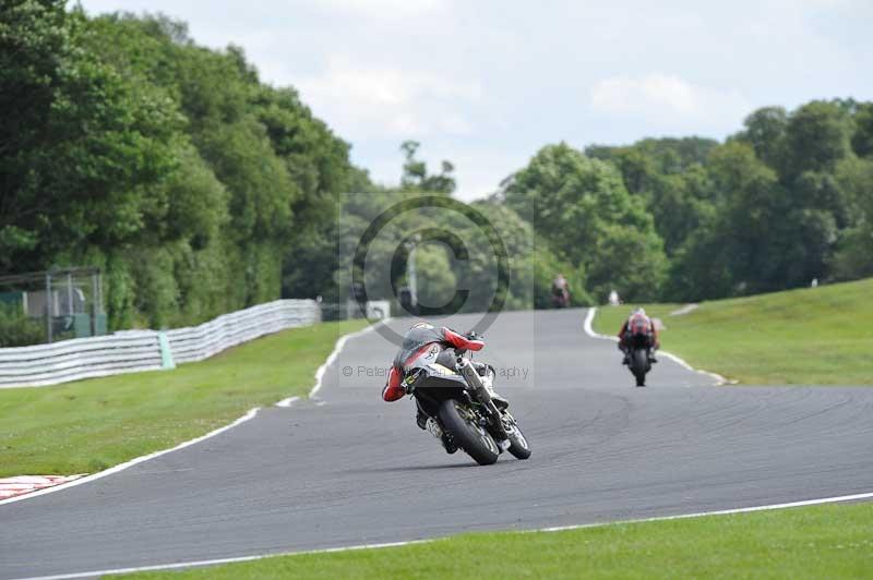 Motorcycle action photographs;Trackday digital images;event digital images;eventdigitalimages;no limits trackday;oulton park;oulton park circuit cheshire;oulton park photographs;peter wileman photography;trackday;trackday photos