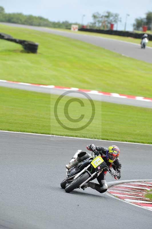 Motorcycle action photographs;Trackday digital images;event digital images;eventdigitalimages;no limits trackday;oulton park;oulton park circuit cheshire;oulton park photographs;peter wileman photography;trackday;trackday photos