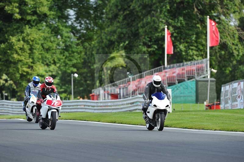 Motorcycle action photographs;Trackday digital images;event digital images;eventdigitalimages;no limits trackday;oulton park;oulton park circuit cheshire;oulton park photographs;peter wileman photography;trackday;trackday photos