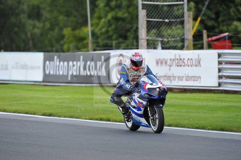 Motorcycle action photographs;Trackday digital images;event digital images;eventdigitalimages;no limits trackday;oulton park;oulton park circuit cheshire;oulton park photographs;peter wileman photography;trackday;trackday photos