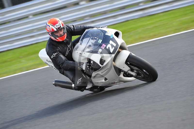 Motorcycle action photographs;Trackday digital images;event digital images;eventdigitalimages;no limits trackday;oulton park;oulton park circuit cheshire;oulton park photographs;peter wileman photography;trackday;trackday photos