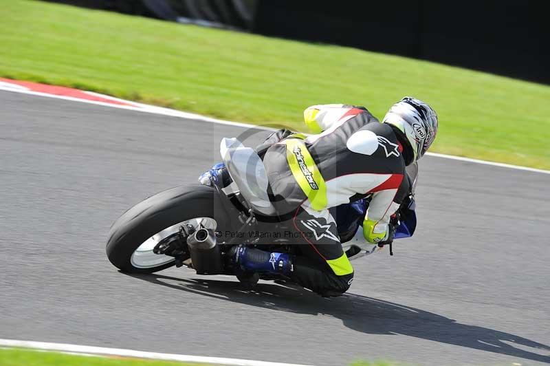 Motorcycle action photographs;Trackday digital images;event digital images;eventdigitalimages;no limits trackday;oulton park;oulton park circuit cheshire;oulton park photographs;peter wileman photography;trackday;trackday photos