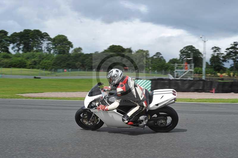 Motorcycle action photographs;Trackday digital images;event digital images;eventdigitalimages;no limits trackday;oulton park;oulton park circuit cheshire;oulton park photographs;peter wileman photography;trackday;trackday photos