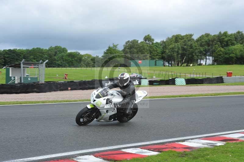 Motorcycle action photographs;Trackday digital images;event digital images;eventdigitalimages;no limits trackday;oulton park;oulton park circuit cheshire;oulton park photographs;peter wileman photography;trackday;trackday photos