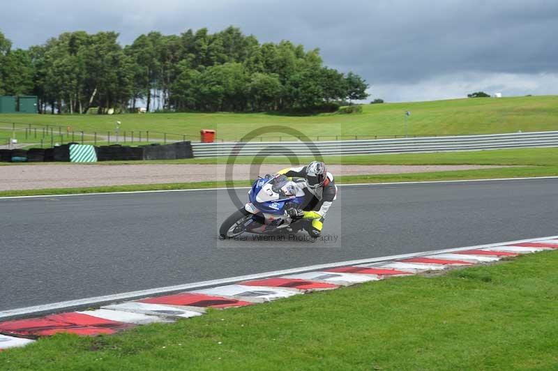 Motorcycle action photographs;Trackday digital images;event digital images;eventdigitalimages;no limits trackday;oulton park;oulton park circuit cheshire;oulton park photographs;peter wileman photography;trackday;trackday photos