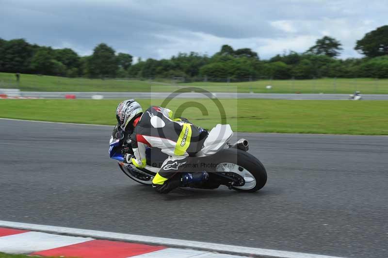 Motorcycle action photographs;Trackday digital images;event digital images;eventdigitalimages;no limits trackday;oulton park;oulton park circuit cheshire;oulton park photographs;peter wileman photography;trackday;trackday photos