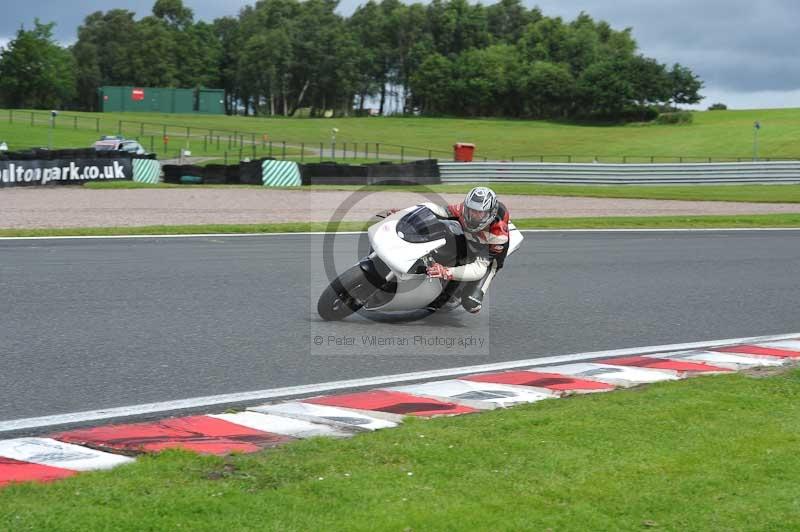 Motorcycle action photographs;Trackday digital images;event digital images;eventdigitalimages;no limits trackday;oulton park;oulton park circuit cheshire;oulton park photographs;peter wileman photography;trackday;trackday photos