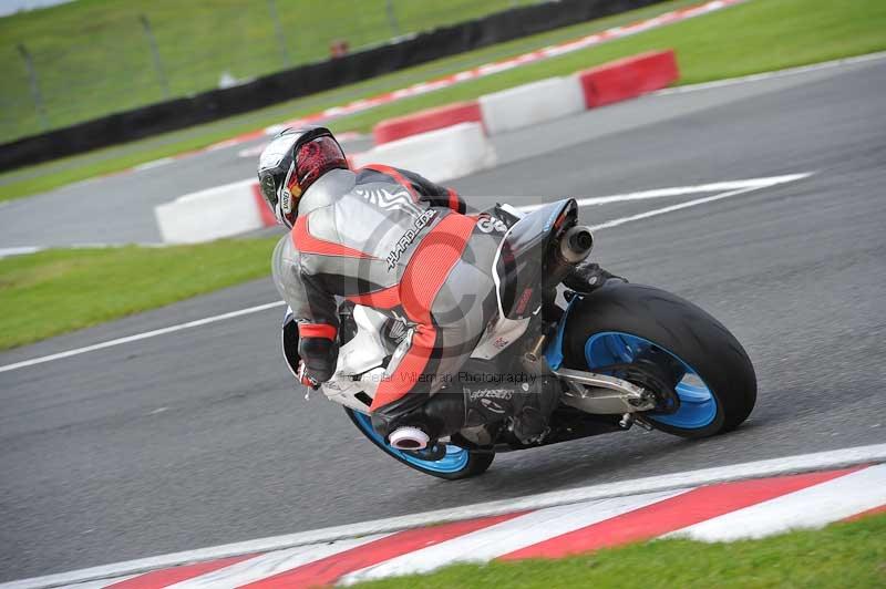 Motorcycle action photographs;Trackday digital images;event digital images;eventdigitalimages;no limits trackday;oulton park;oulton park circuit cheshire;oulton park photographs;peter wileman photography;trackday;trackday photos