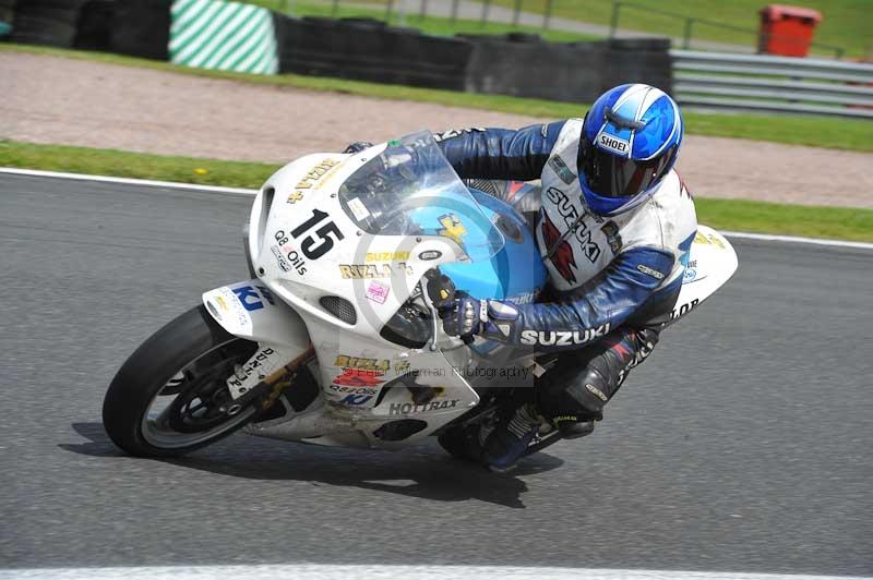 Motorcycle action photographs;Trackday digital images;event digital images;eventdigitalimages;no limits trackday;oulton park;oulton park circuit cheshire;oulton park photographs;peter wileman photography;trackday;trackday photos