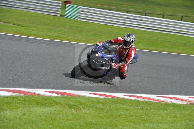 Motorcycle action photographs;Trackday digital images;event digital images;eventdigitalimages;no limits trackday;oulton park;oulton park circuit cheshire;oulton park photographs;peter wileman photography;trackday;trackday photos