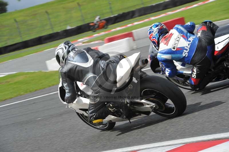 Motorcycle action photographs;Trackday digital images;event digital images;eventdigitalimages;no limits trackday;oulton park;oulton park circuit cheshire;oulton park photographs;peter wileman photography;trackday;trackday photos