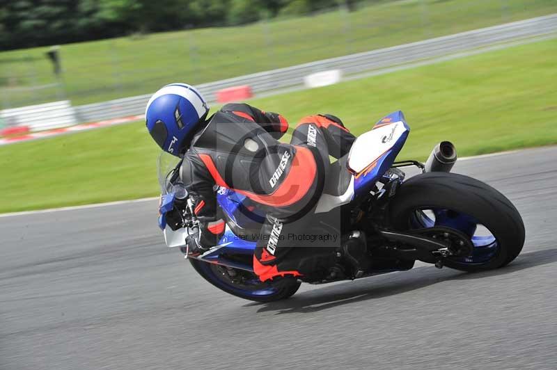 Motorcycle action photographs;Trackday digital images;event digital images;eventdigitalimages;no limits trackday;oulton park;oulton park circuit cheshire;oulton park photographs;peter wileman photography;trackday;trackday photos