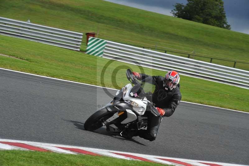 Motorcycle action photographs;Trackday digital images;event digital images;eventdigitalimages;no limits trackday;oulton park;oulton park circuit cheshire;oulton park photographs;peter wileman photography;trackday;trackday photos