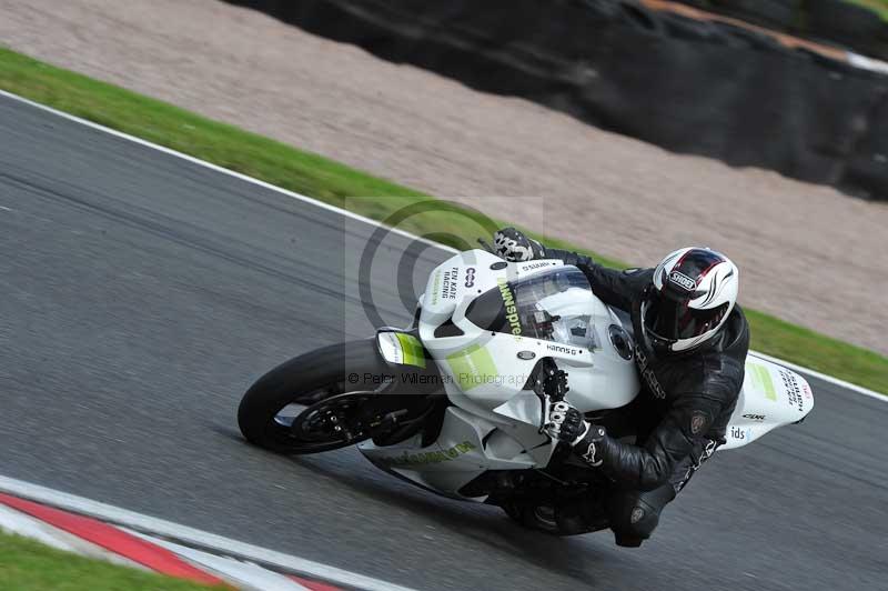 Motorcycle action photographs;Trackday digital images;event digital images;eventdigitalimages;no limits trackday;oulton park;oulton park circuit cheshire;oulton park photographs;peter wileman photography;trackday;trackday photos