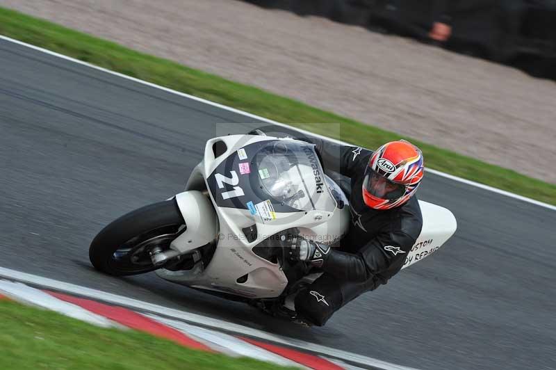 Motorcycle action photographs;Trackday digital images;event digital images;eventdigitalimages;no limits trackday;oulton park;oulton park circuit cheshire;oulton park photographs;peter wileman photography;trackday;trackday photos