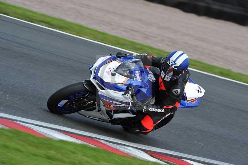 Motorcycle action photographs;Trackday digital images;event digital images;eventdigitalimages;no limits trackday;oulton park;oulton park circuit cheshire;oulton park photographs;peter wileman photography;trackday;trackday photos