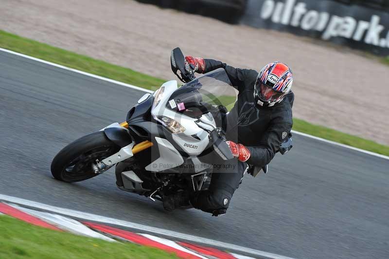 Motorcycle action photographs;Trackday digital images;event digital images;eventdigitalimages;no limits trackday;oulton park;oulton park circuit cheshire;oulton park photographs;peter wileman photography;trackday;trackday photos