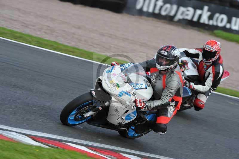 Motorcycle action photographs;Trackday digital images;event digital images;eventdigitalimages;no limits trackday;oulton park;oulton park circuit cheshire;oulton park photographs;peter wileman photography;trackday;trackday photos