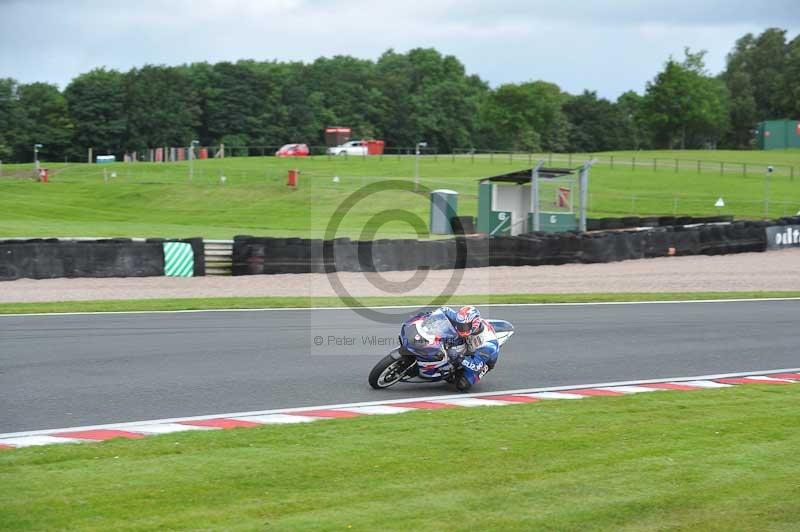 Motorcycle action photographs;Trackday digital images;event digital images;eventdigitalimages;no limits trackday;oulton park;oulton park circuit cheshire;oulton park photographs;peter wileman photography;trackday;trackday photos