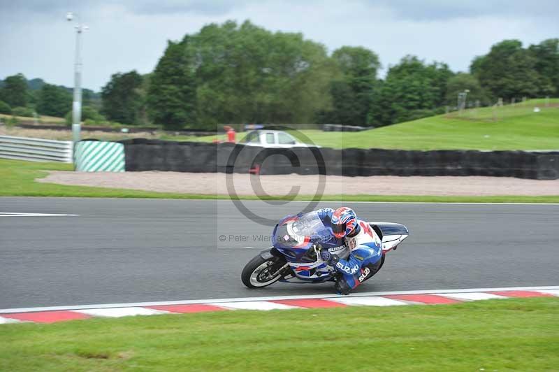 Motorcycle action photographs;Trackday digital images;event digital images;eventdigitalimages;no limits trackday;oulton park;oulton park circuit cheshire;oulton park photographs;peter wileman photography;trackday;trackday photos