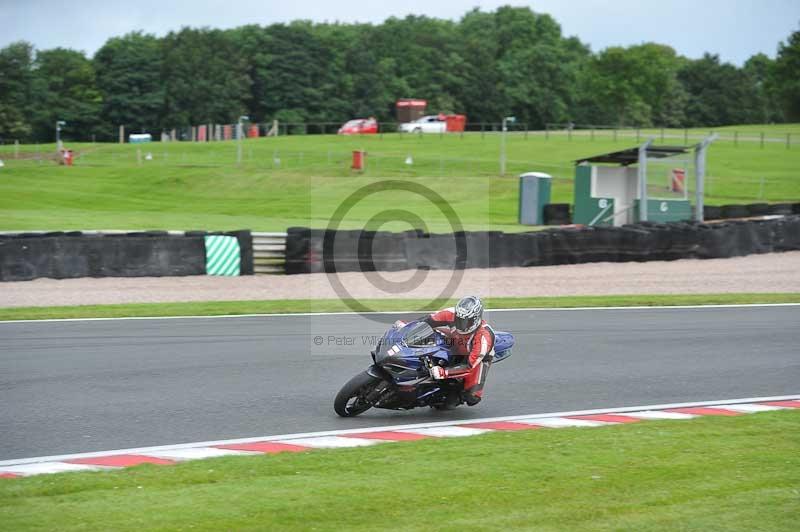 Motorcycle action photographs;Trackday digital images;event digital images;eventdigitalimages;no limits trackday;oulton park;oulton park circuit cheshire;oulton park photographs;peter wileman photography;trackday;trackday photos