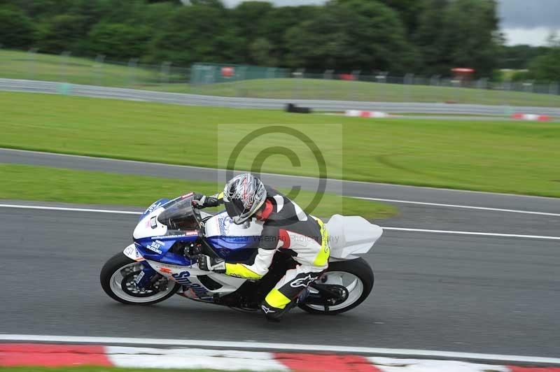 Motorcycle action photographs;Trackday digital images;event digital images;eventdigitalimages;no limits trackday;oulton park;oulton park circuit cheshire;oulton park photographs;peter wileman photography;trackday;trackday photos