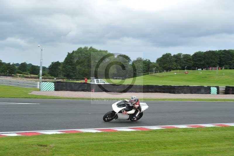 Motorcycle action photographs;Trackday digital images;event digital images;eventdigitalimages;no limits trackday;oulton park;oulton park circuit cheshire;oulton park photographs;peter wileman photography;trackday;trackday photos