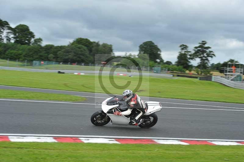 Motorcycle action photographs;Trackday digital images;event digital images;eventdigitalimages;no limits trackday;oulton park;oulton park circuit cheshire;oulton park photographs;peter wileman photography;trackday;trackday photos