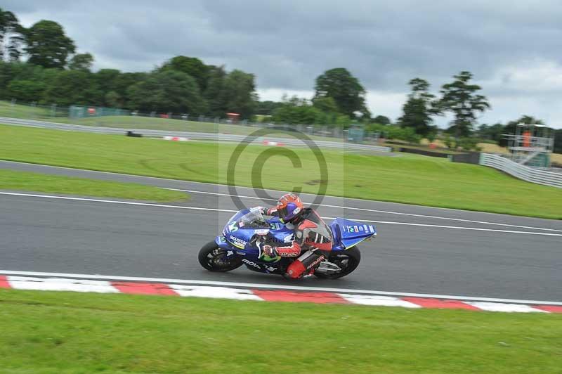 Motorcycle action photographs;Trackday digital images;event digital images;eventdigitalimages;no limits trackday;oulton park;oulton park circuit cheshire;oulton park photographs;peter wileman photography;trackday;trackday photos