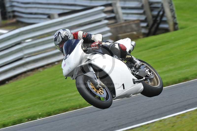 Motorcycle action photographs;Trackday digital images;event digital images;eventdigitalimages;no limits trackday;oulton park;oulton park circuit cheshire;oulton park photographs;peter wileman photography;trackday;trackday photos