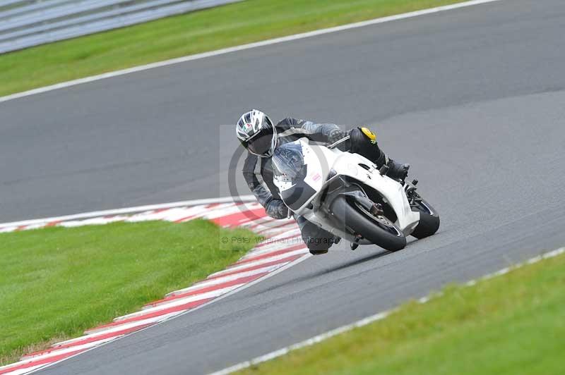 Motorcycle action photographs;Trackday digital images;event digital images;eventdigitalimages;no limits trackday;oulton park;oulton park circuit cheshire;oulton park photographs;peter wileman photography;trackday;trackday photos