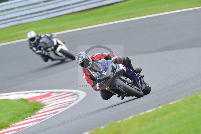 Motorcycle action photographs;Trackday digital images;event digital images;eventdigitalimages;no limits trackday;oulton park;oulton park circuit cheshire;oulton park photographs;peter wileman photography;trackday;trackday photos