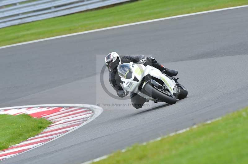 Motorcycle action photographs;Trackday digital images;event digital images;eventdigitalimages;no limits trackday;oulton park;oulton park circuit cheshire;oulton park photographs;peter wileman photography;trackday;trackday photos