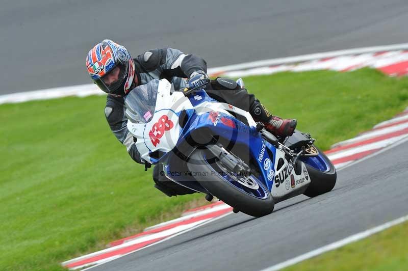 Motorcycle action photographs;Trackday digital images;event digital images;eventdigitalimages;no limits trackday;oulton park;oulton park circuit cheshire;oulton park photographs;peter wileman photography;trackday;trackday photos