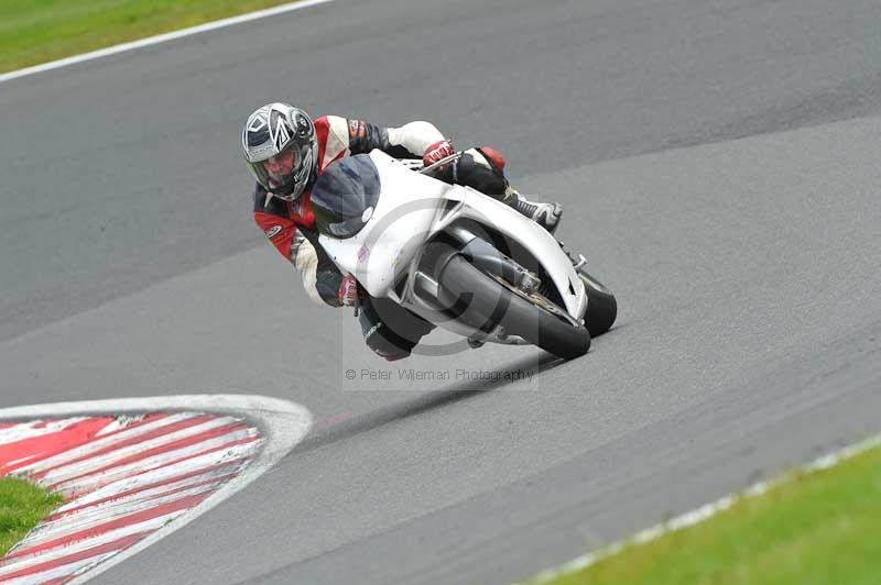 Motorcycle action photographs;Trackday digital images;event digital images;eventdigitalimages;no limits trackday;oulton park;oulton park circuit cheshire;oulton park photographs;peter wileman photography;trackday;trackday photos