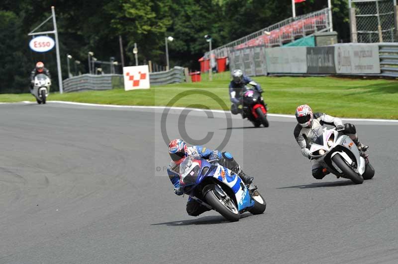 Motorcycle action photographs;Trackday digital images;event digital images;eventdigitalimages;no limits trackday;oulton park;oulton park circuit cheshire;oulton park photographs;peter wileman photography;trackday;trackday photos