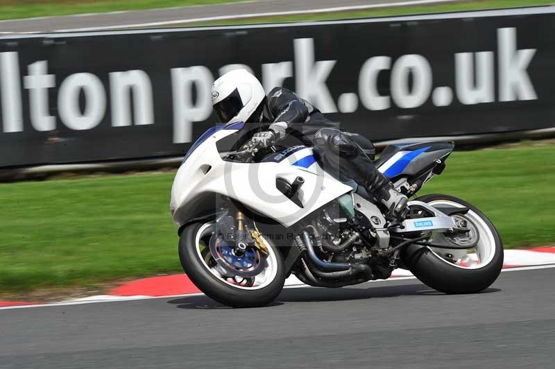 Motorcycle action photographs;Trackday digital images;event digital images;eventdigitalimages;no limits trackday;oulton park;oulton park circuit cheshire;oulton park photographs;peter wileman photography;trackday;trackday photos