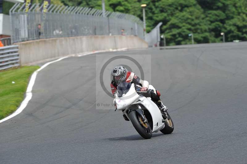 Motorcycle action photographs;Trackday digital images;event digital images;eventdigitalimages;no limits trackday;oulton park;oulton park circuit cheshire;oulton park photographs;peter wileman photography;trackday;trackday photos