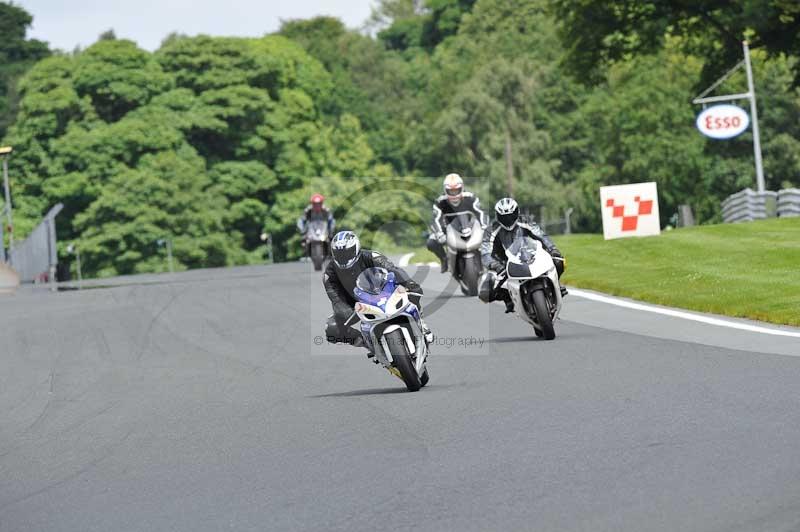 Motorcycle action photographs;Trackday digital images;event digital images;eventdigitalimages;no limits trackday;oulton park;oulton park circuit cheshire;oulton park photographs;peter wileman photography;trackday;trackday photos