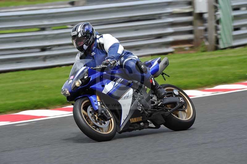 Motorcycle action photographs;Trackday digital images;event digital images;eventdigitalimages;no limits trackday;oulton park;oulton park circuit cheshire;oulton park photographs;peter wileman photography;trackday;trackday photos